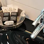 Rabel ホテル ポンフェラダ