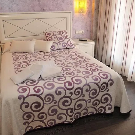 Rabel Hotel *